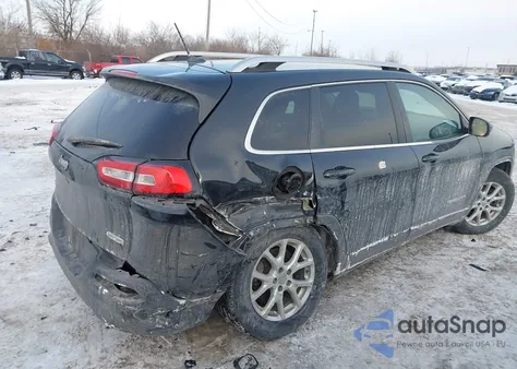 2015 Jeep Cherokee Latitude z USA, uszkodzony, nr VIN 1C4PJMCB3FW768335